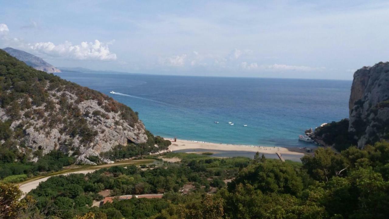 Appartamento Meduse Cala Gonone Luaran gambar